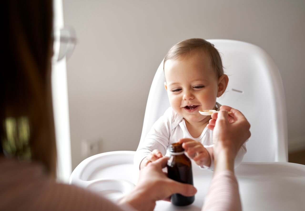 Bebeklerde D Vitamini Kullanımı: Nasıl Verilir, Hangi Damla Seçilmeli ve Doğru Kullanım İpuçları